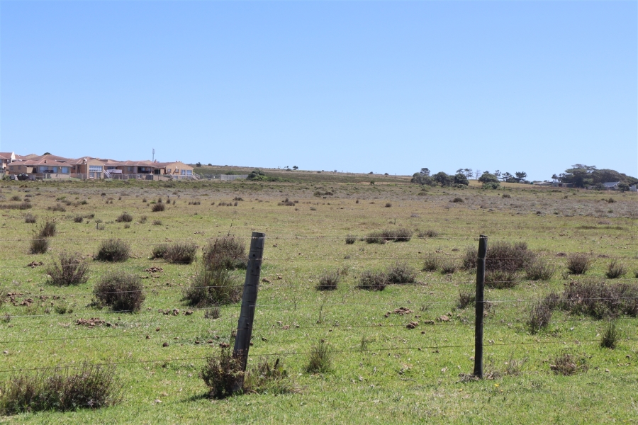 Commercial Property for Sale in Wavecrest Eastern Cape